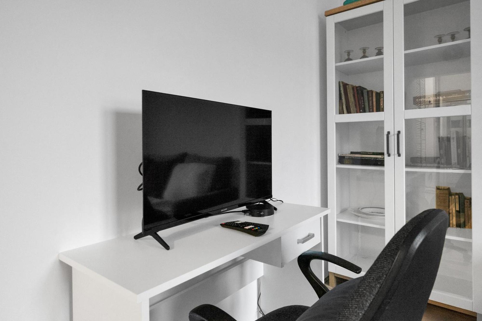 Apartament Downtown - Location, Metro Nearby - By Rentujemy