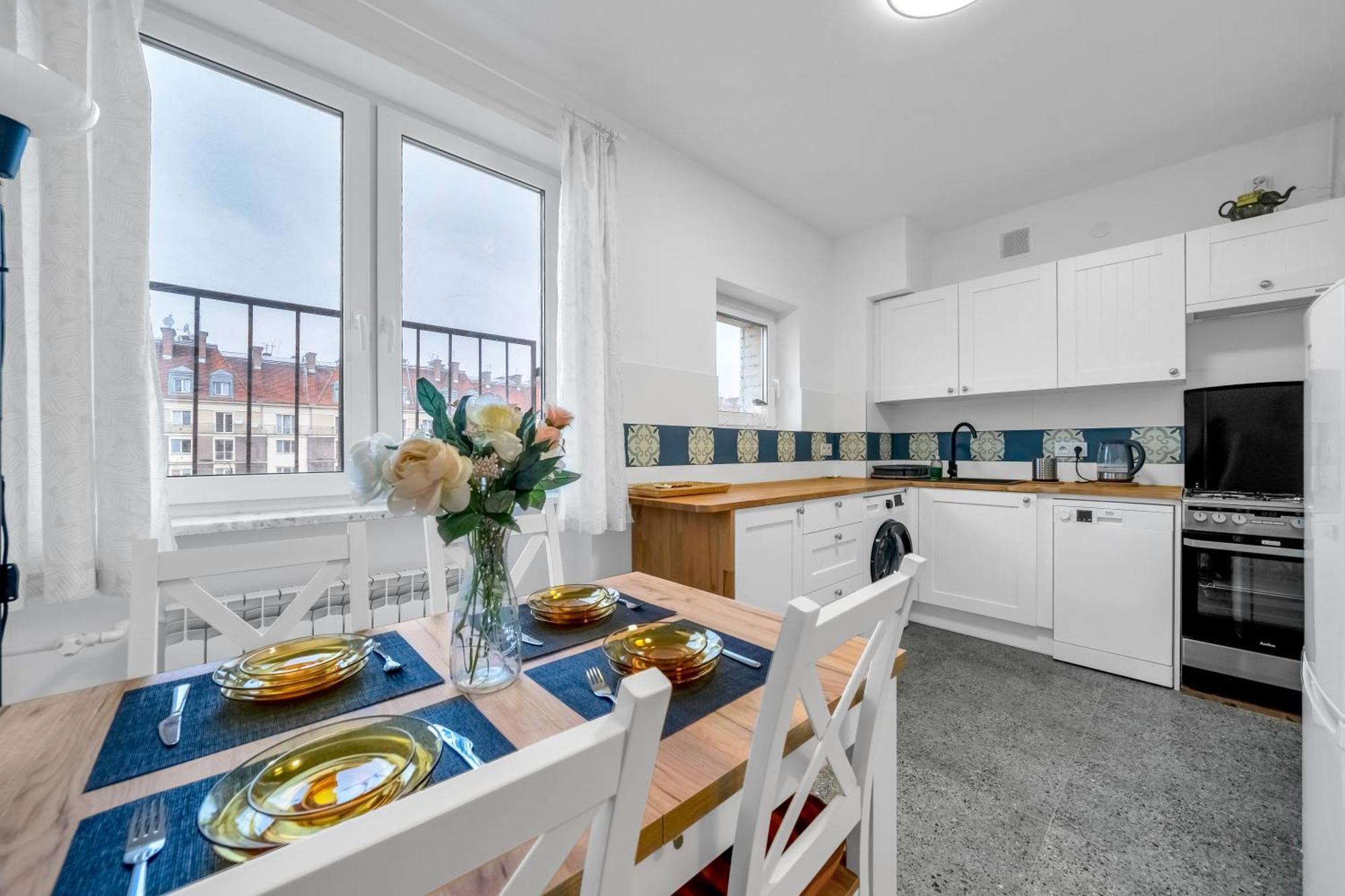 Downtown - Location, Metro Nearby - By Rentujemy Apartament *