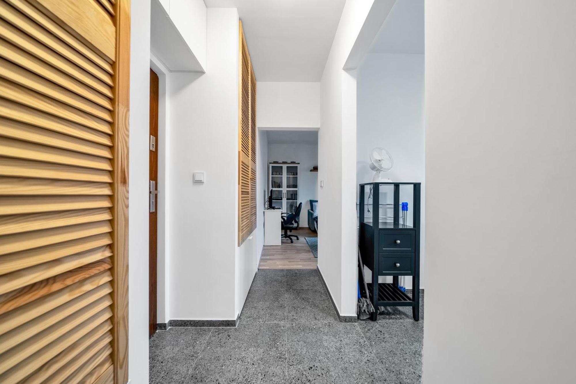 Downtown - Location, Metro Nearby - By Rentujemy * Warszawa